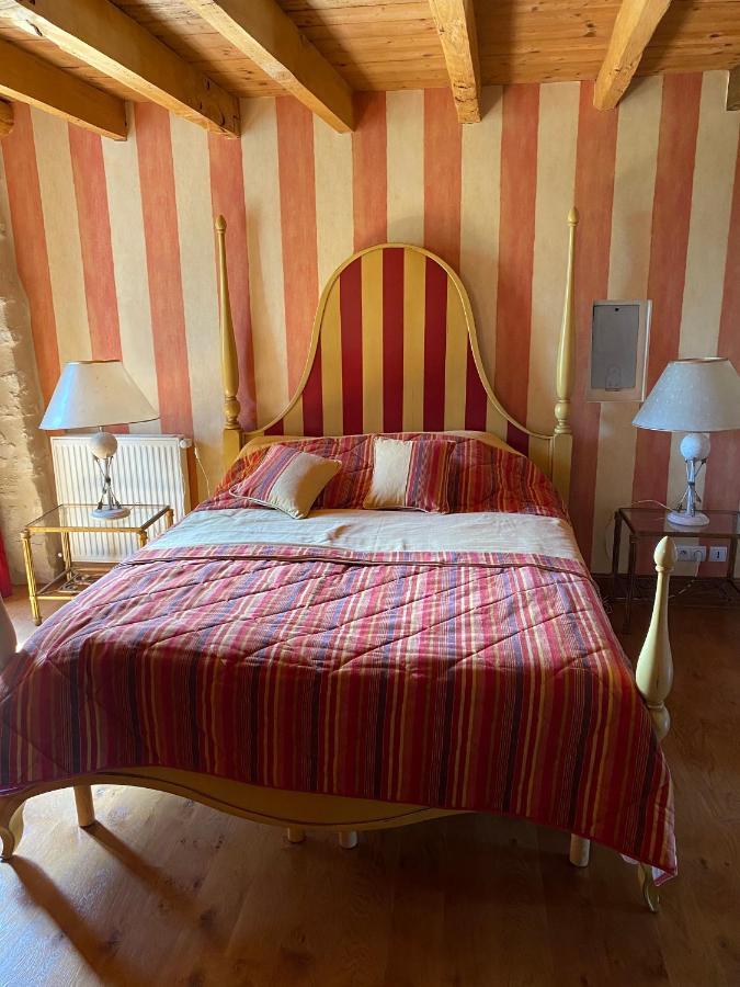 Le Domaine De Tizo Hotel Saint-Victor-de-Morestel Bagian luar foto