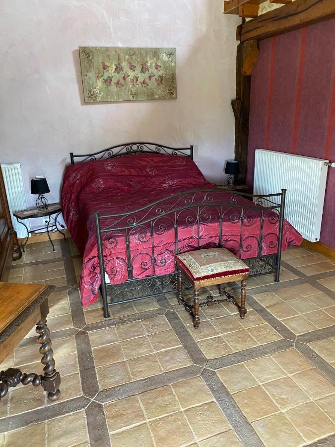 Le Domaine De Tizo Hotel Saint-Victor-de-Morestel Bagian luar foto