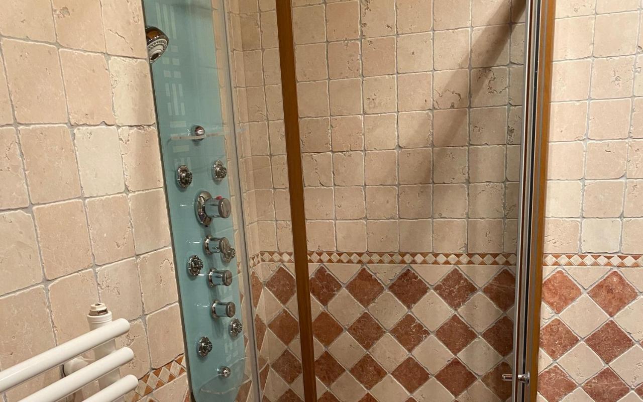 Le Domaine De Tizo Hotel Saint-Victor-de-Morestel Bagian luar foto