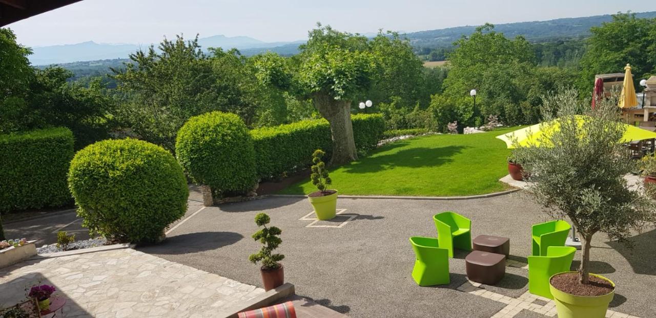 Le Domaine De Tizo Hotel Saint-Victor-de-Morestel Bagian luar foto